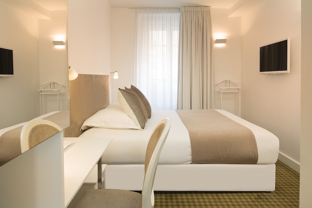 Hôtel Mistral 8