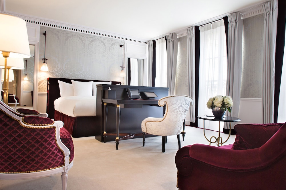 La Réserve Paris Hotel & Spa 16