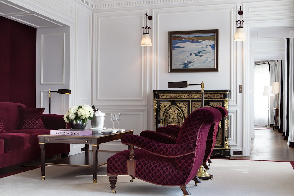 La Réserve Paris Hotel & Spa 18