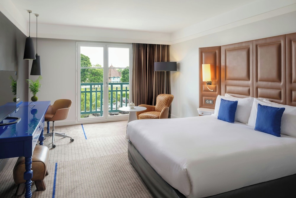 Renaissance Paris Hippodrome De St. Cloud Hotel 13
