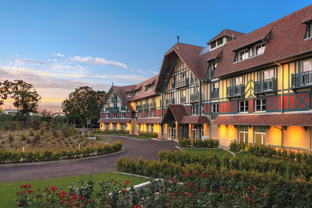 Renaissance Paris Hippodrome De St. Cloud Hotel 1