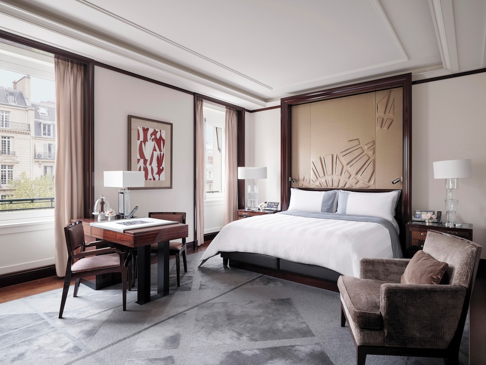 The Peninsula Paris 7