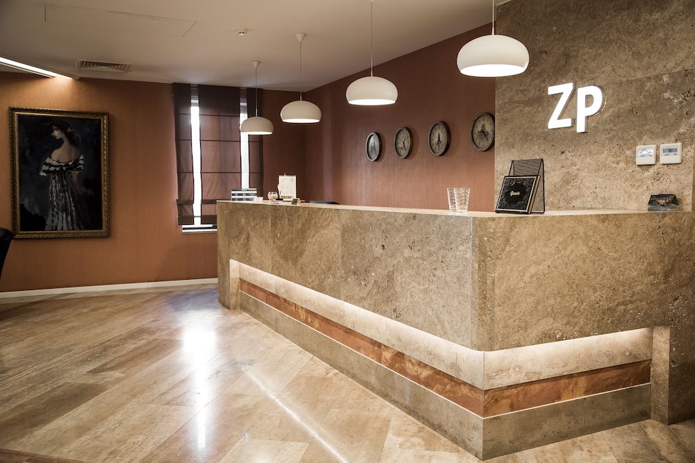 ZP Palace 4