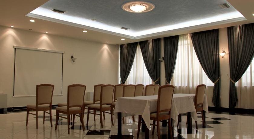 Hotel Platon 17