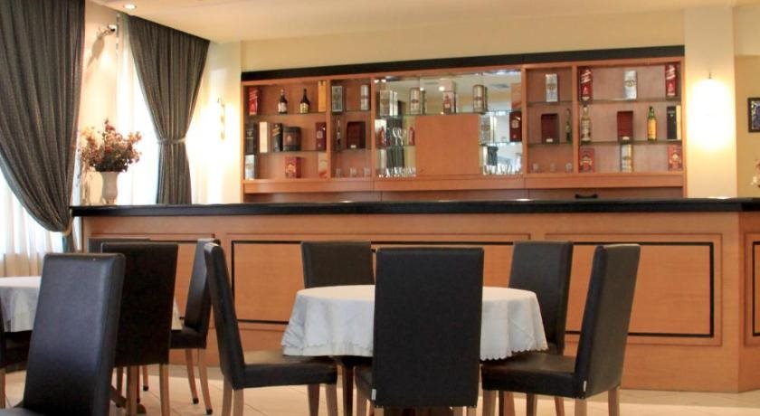 Hotel Platon 19