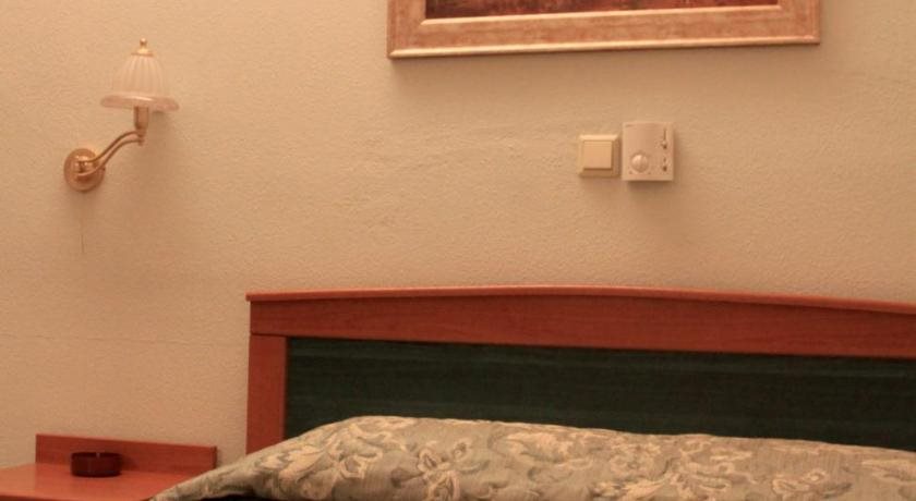 Hotel Platon 24