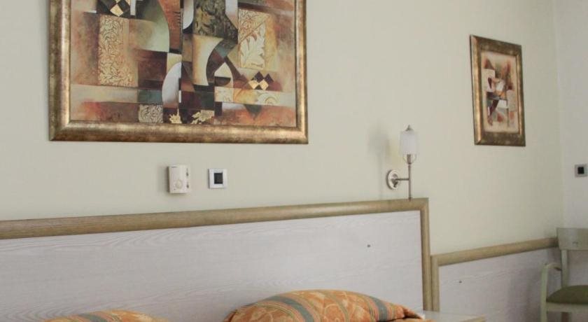 Hotel Platon 8