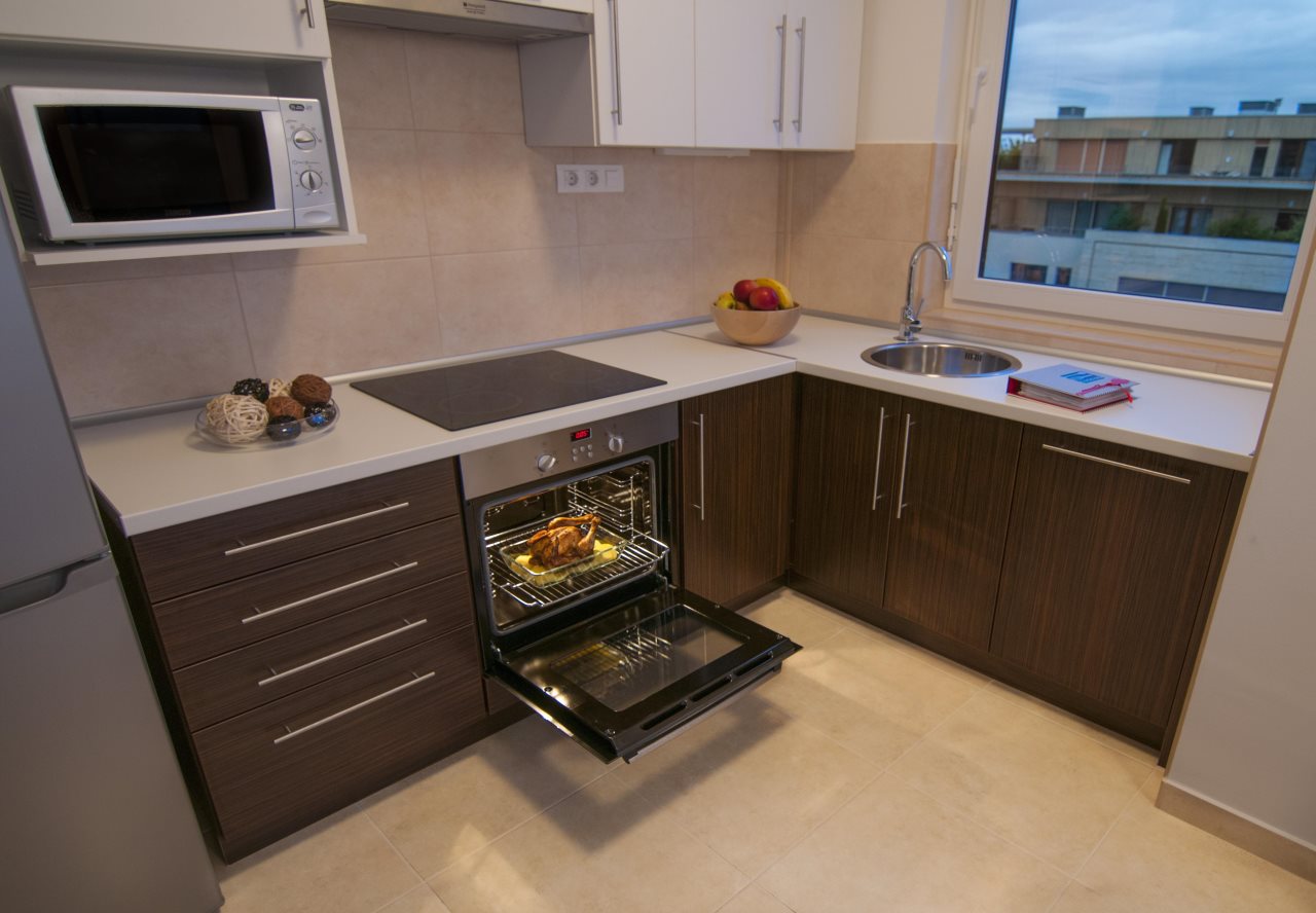 Corvin Center Suites 18