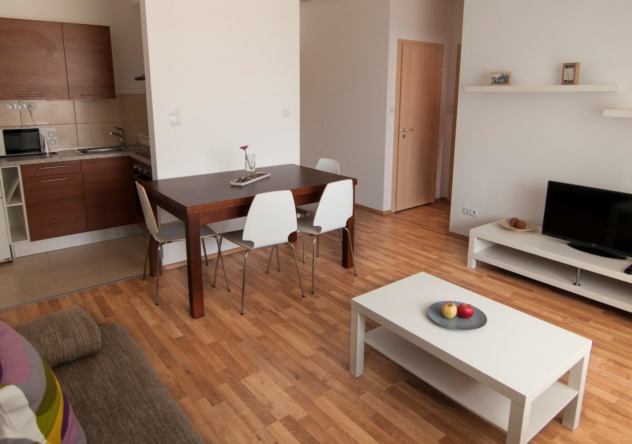 Corvin Center Suites 8