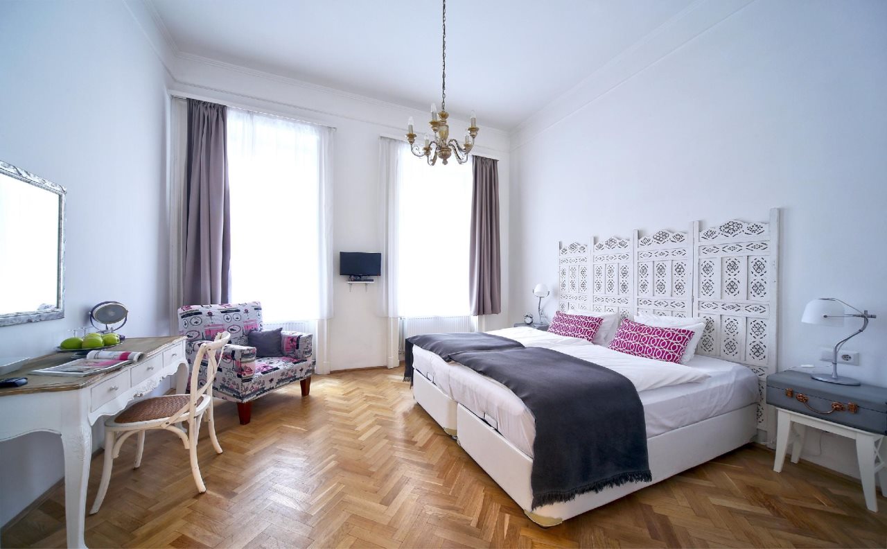 House Beletage 2