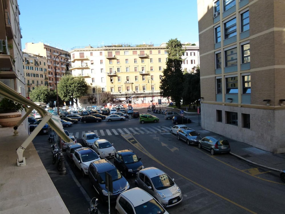 Amica Roma Guest House 23