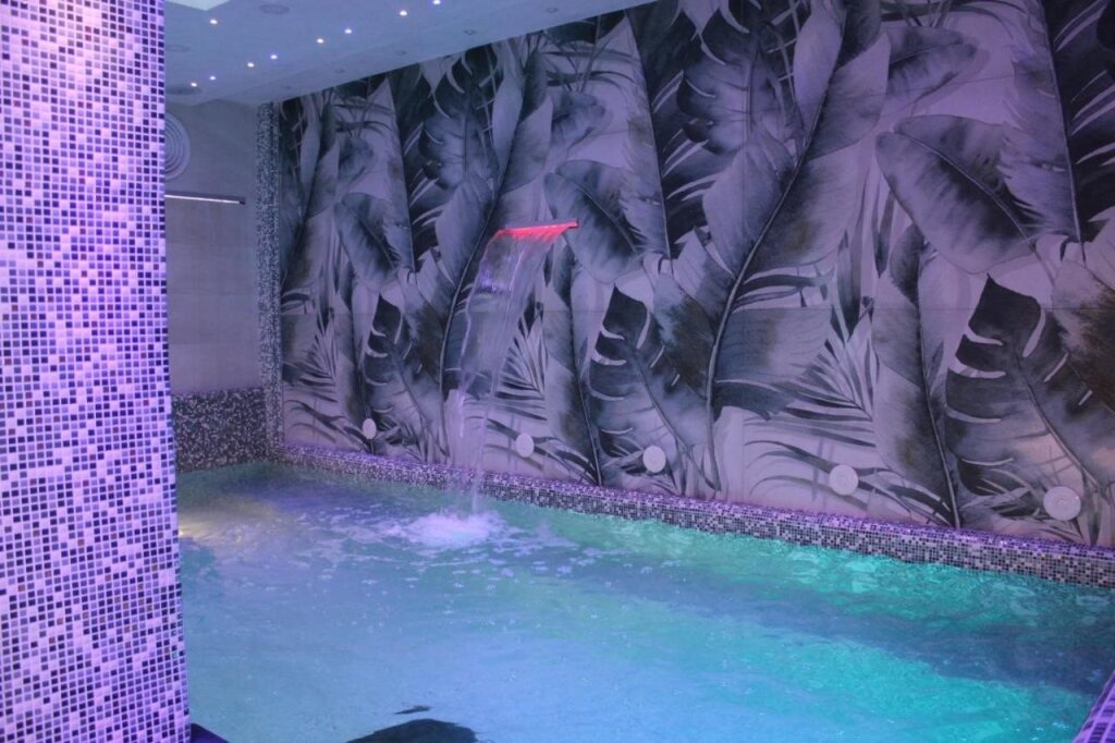 Hotel Center 2 11