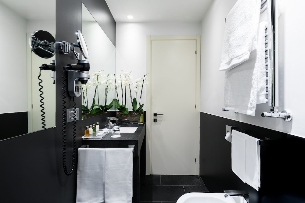 Hotel Mancino 12 15