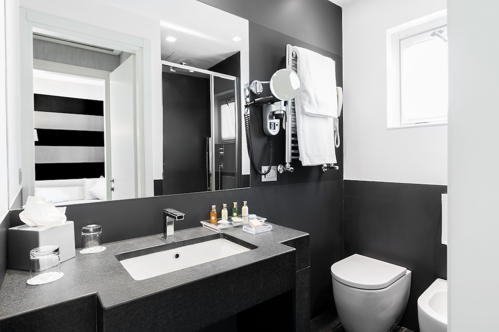 Hotel Mancino 12 16