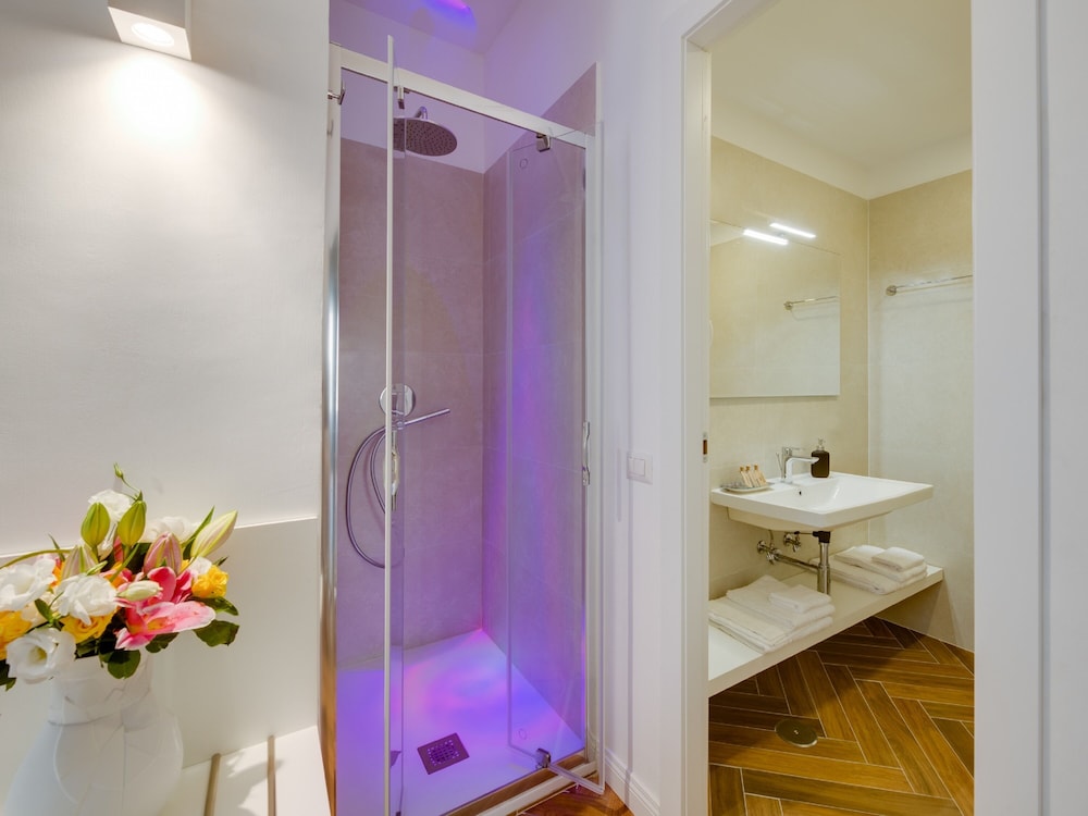 The Right Place Guest House 16