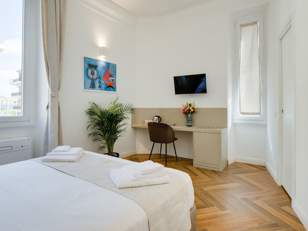 The Right Place Guest House 11