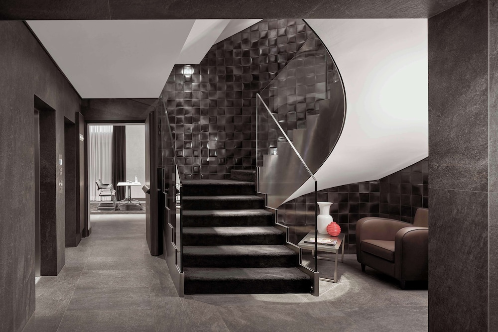 Hyatt Centric Milan Centrale 6