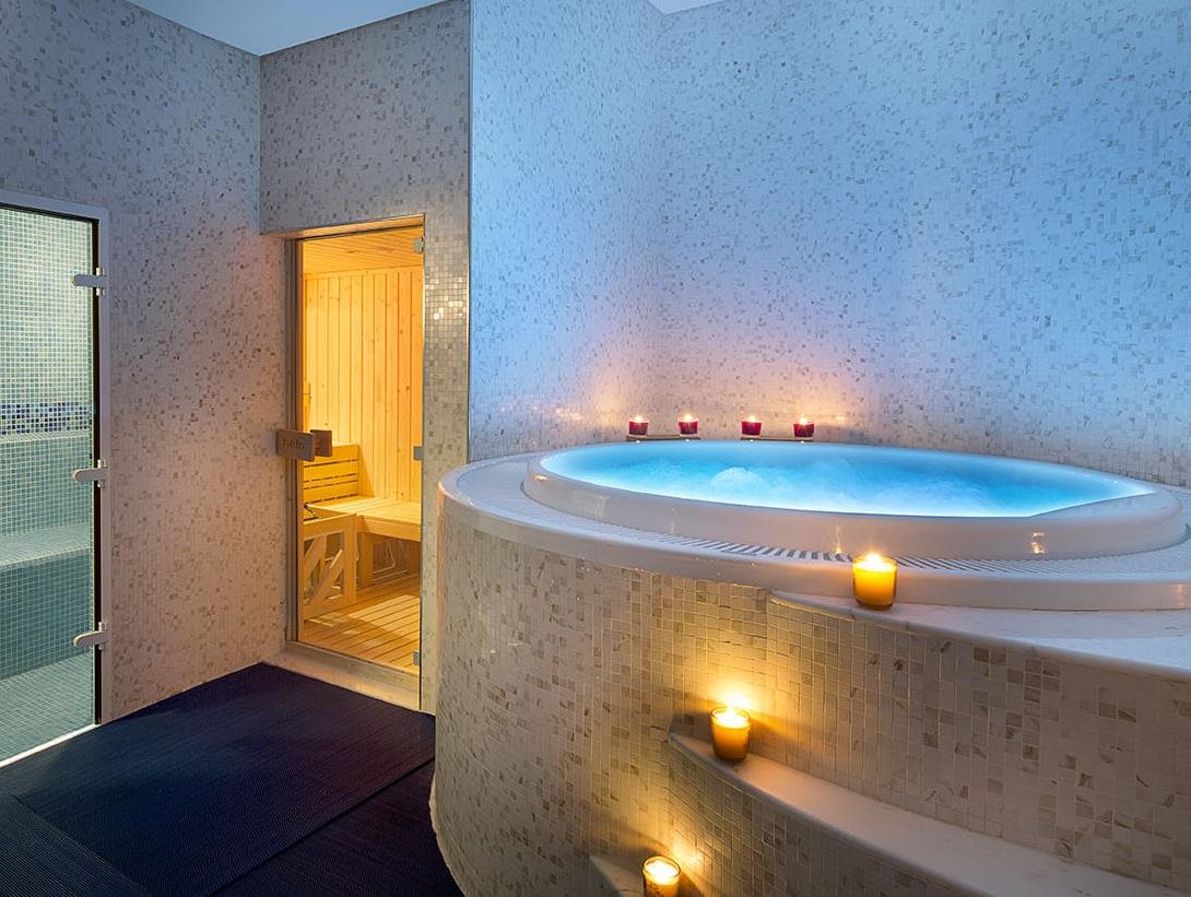 DoubleTree by Hilton Hotel Doha Old Town 16