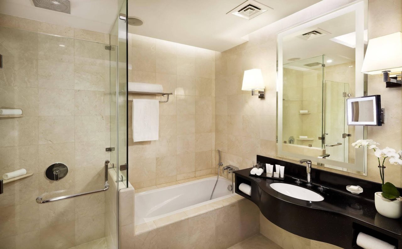 Best Plaza West Bay Hotel 11