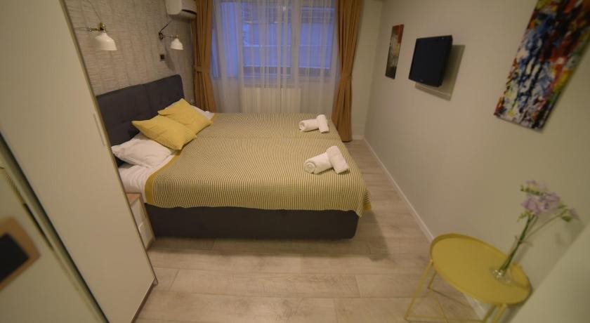 Garni House 46 8