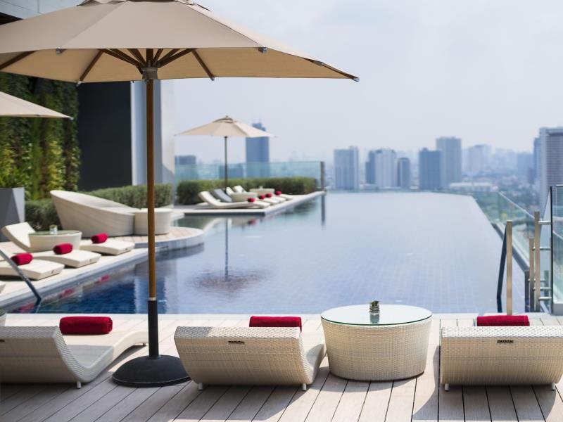 Avani+ Riverside Bangkok Hotel 11