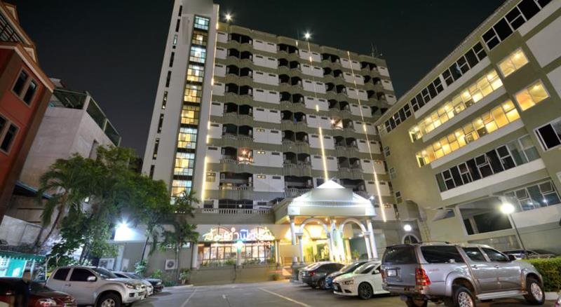Boss Mansion Residence 13