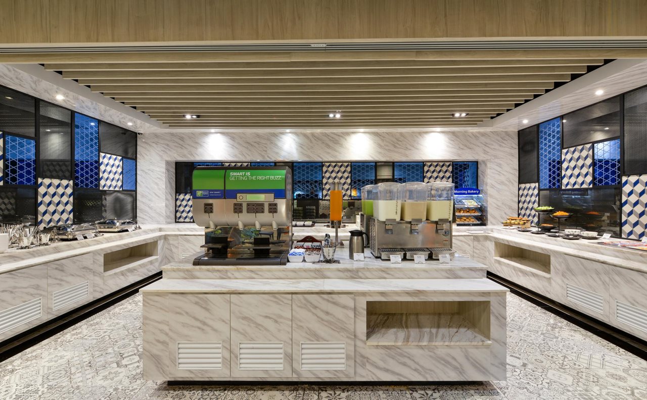 Holiday Inn Express Bangkok Sukhumvit 11 12