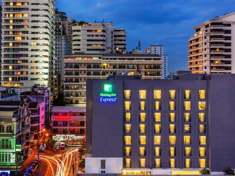 Holiday Inn Express Bangkok Sukhumvit 11 9