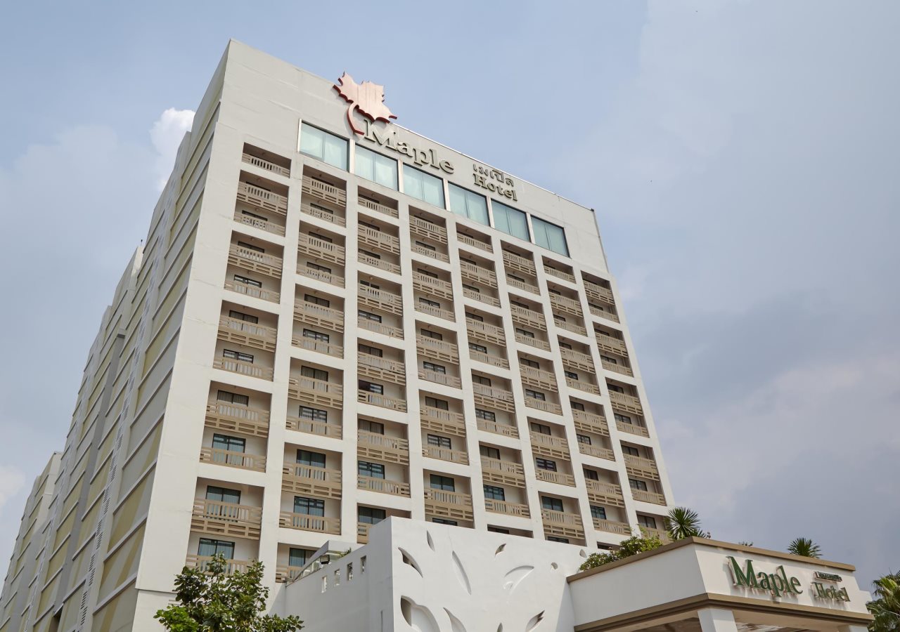 Maple Hotel 1