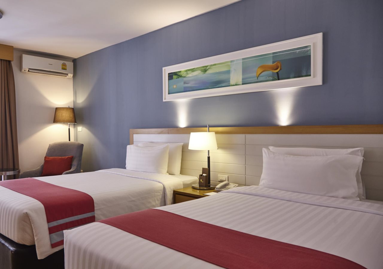 Maple Hotel 2