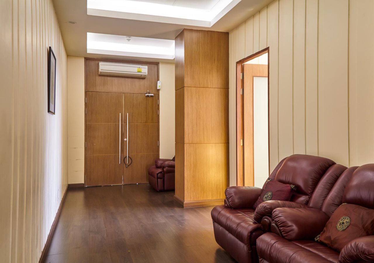 Maple Hotel 24