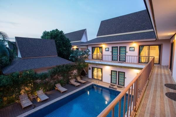 Ploy Khumthong Boutique Resort 17