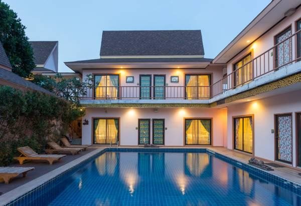 Ploy Khumthong Boutique Resort 5
