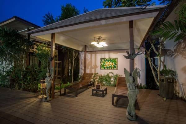 Ploy Khumthong Boutique Resort 8