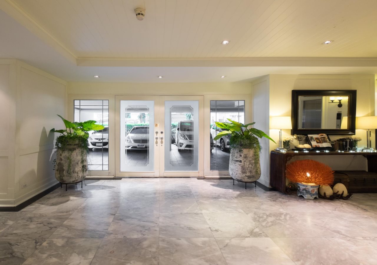 Rongratana Executive Residence 11