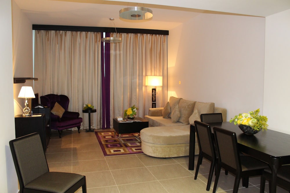 Al Diar Sawa Hotel Apartments 16