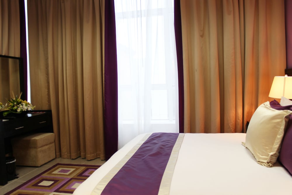 Al Diar Sawa Hotel Apartments 11