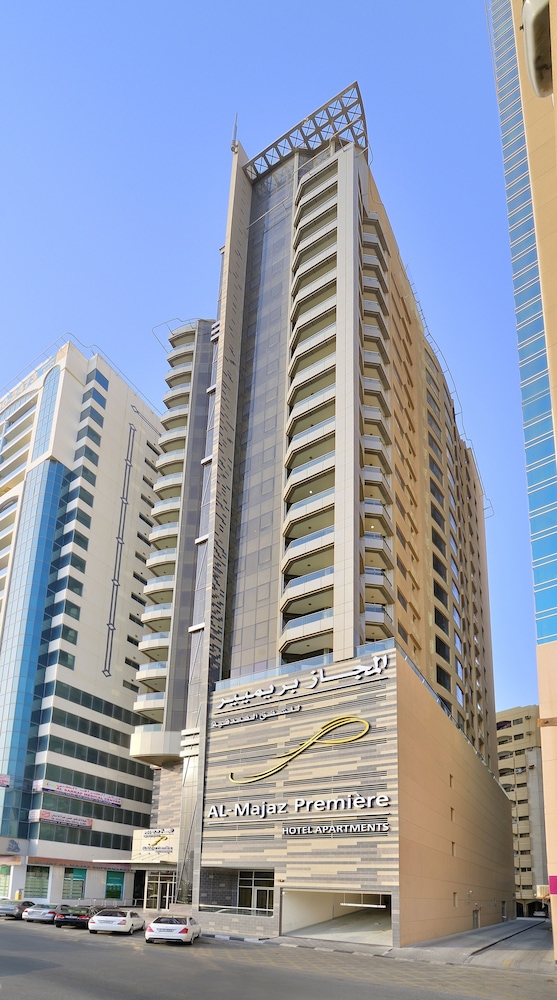Al Majaz Premiere Deluxe Hotel Apartments 1