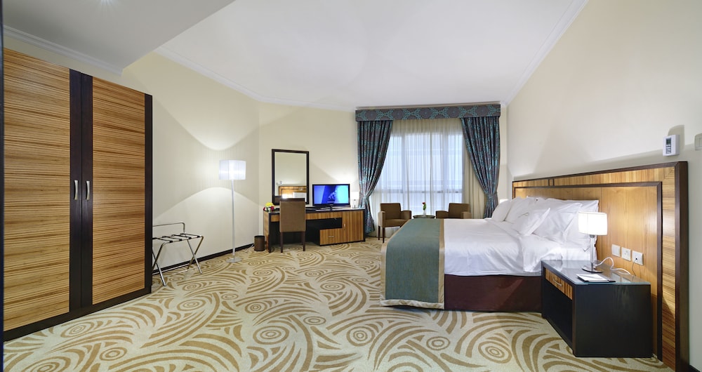 Al Majaz Premiere Deluxe Hotel Apartments 9