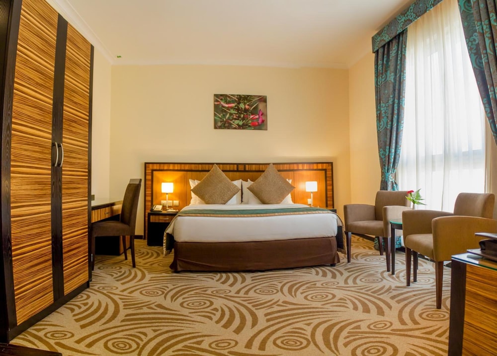 Al Majaz Premiere Deluxe Hotel Apartments 15