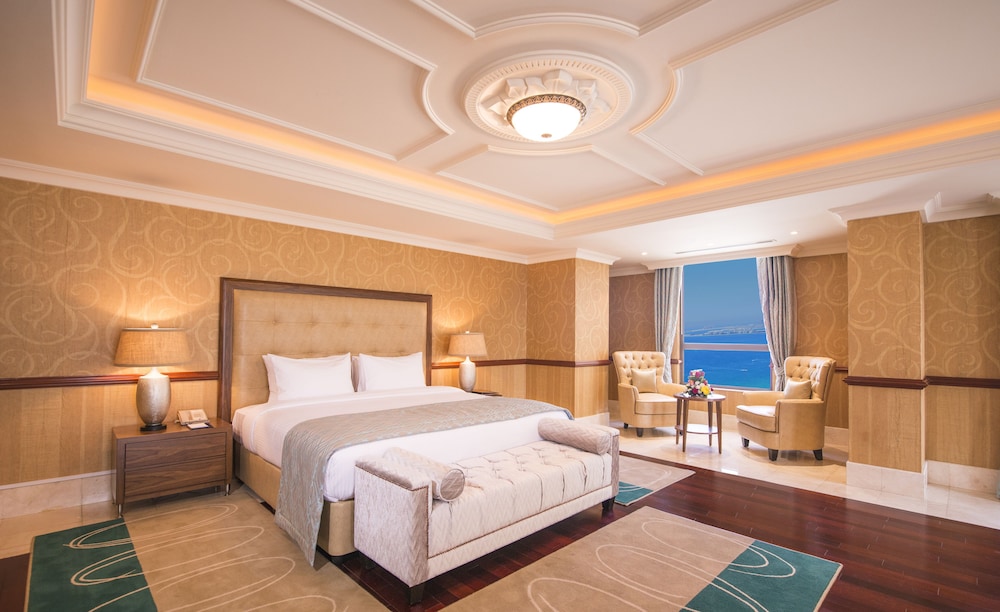 Roda Amwaj Suites 9
