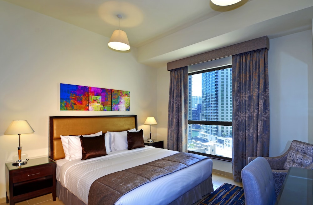Roda Amwaj Suites 10