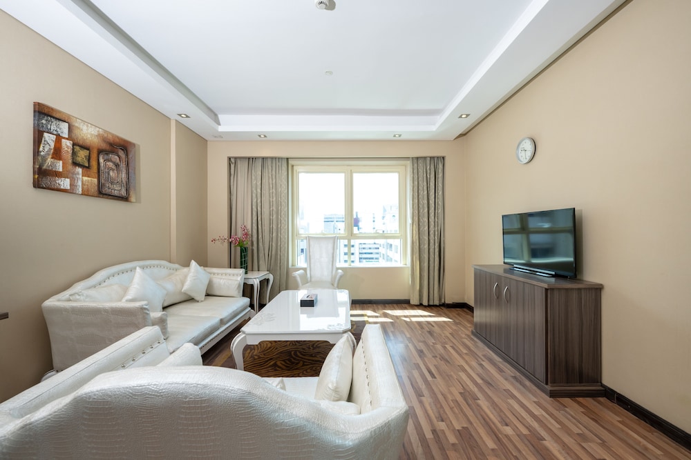 Pearl Swiss Hotel 4
