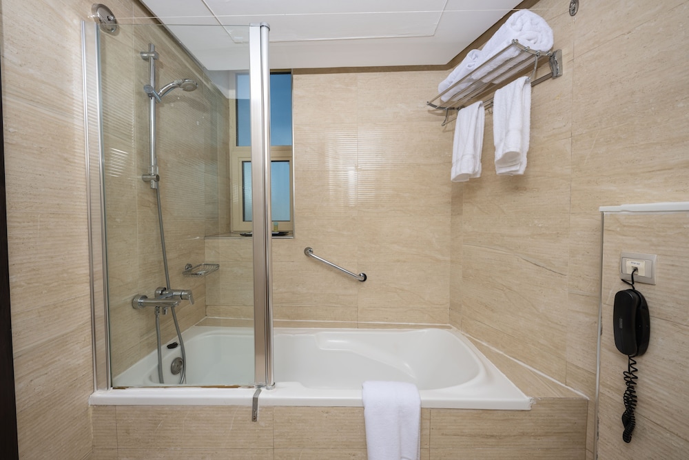 Pearl Swiss Hotel 7