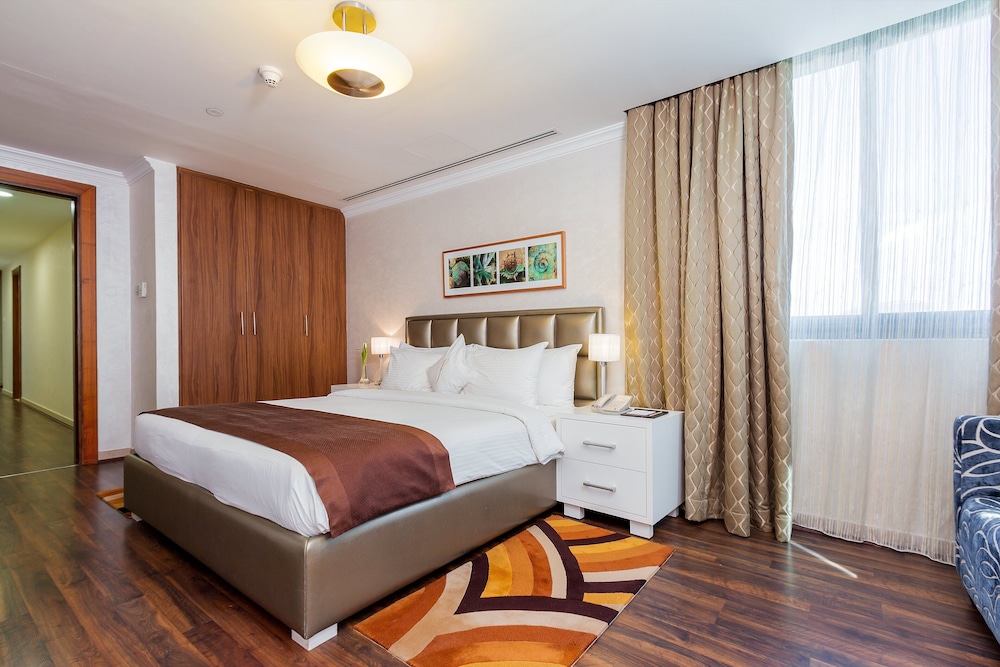 City Premiere Marina Hotel Apartments 8