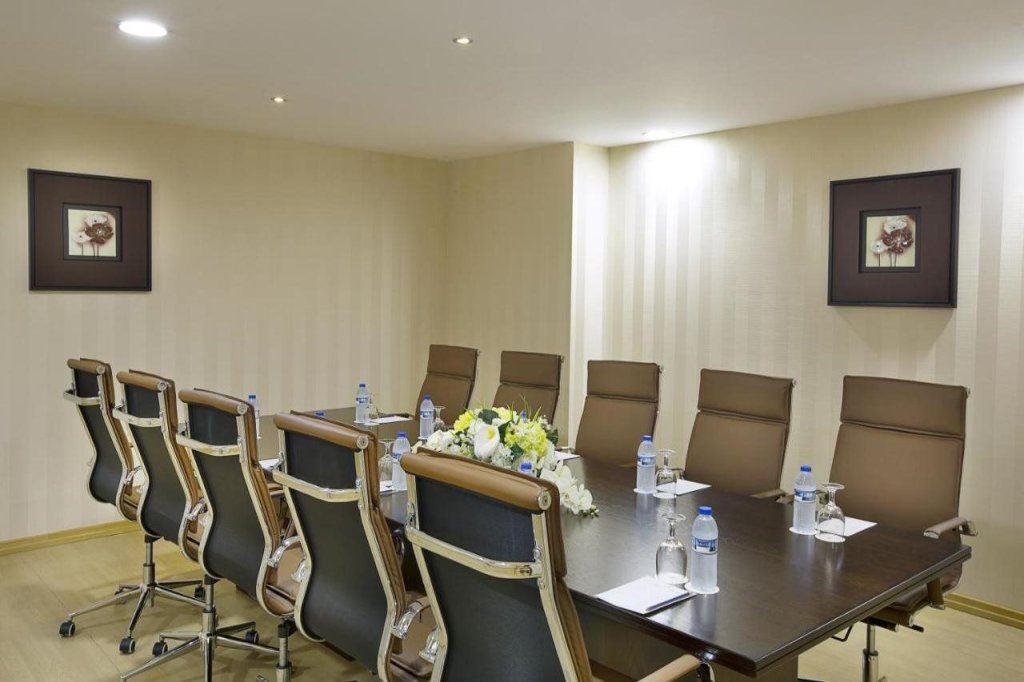 Gateway Hotel 3