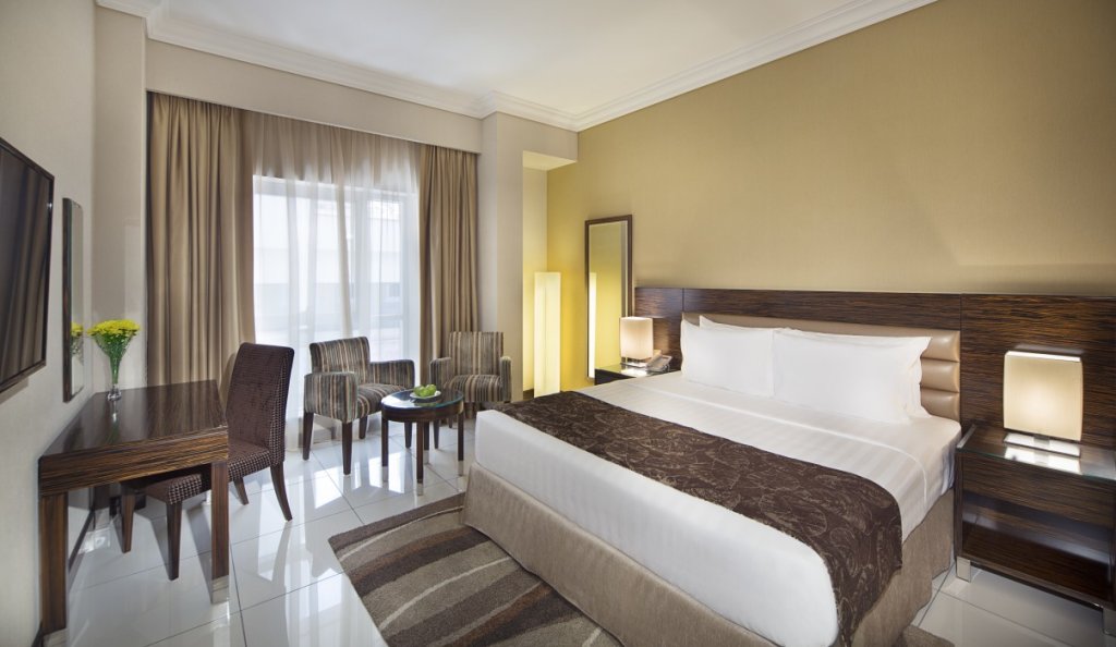 Gateway Hotel 14