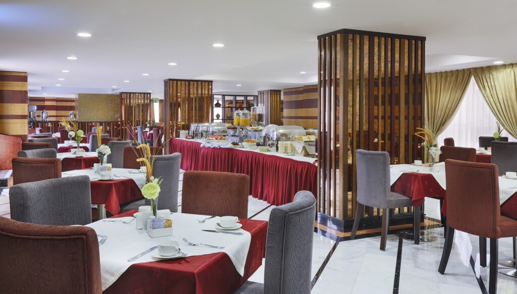 Gateway Hotel 10