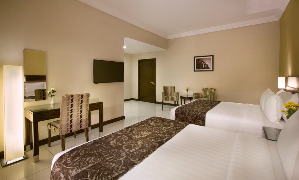 Gateway Hotel 11
