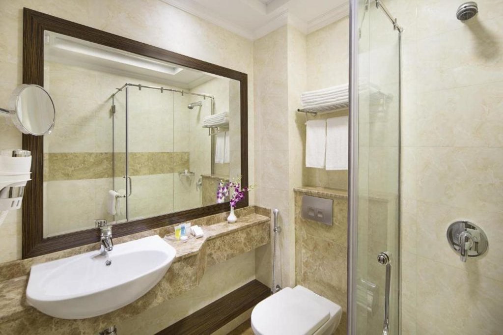 Gateway Hotel 18